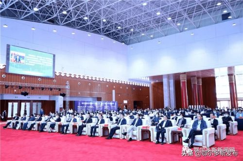 鄂爾多斯碳中和研究院揭牌成立，科技中介服務助力綠色轉型